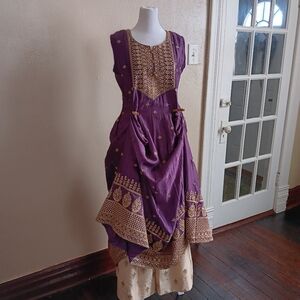Renaissance Multi Layer Fairy Festival Wedding Dress Purple Gold Embroidery Gown